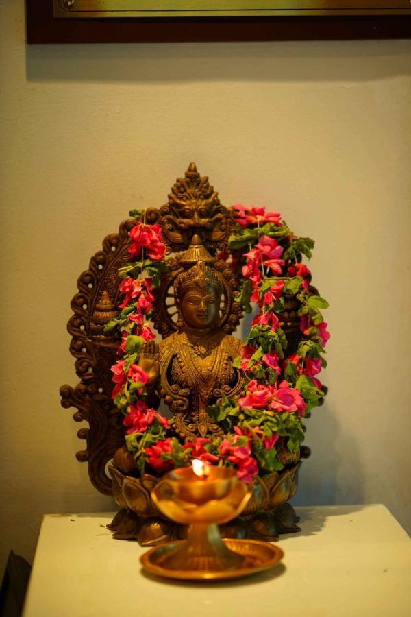 Lalitha Inn Guruvāyūr Exteriör bild